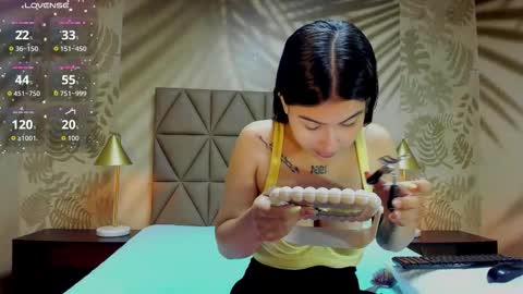 Anne online show from March 13, 3:10 am