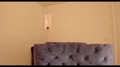 annelis_om online show from April 7, 3:03 pm