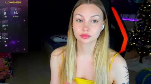 Annie online show from February 1, 4:48 pm