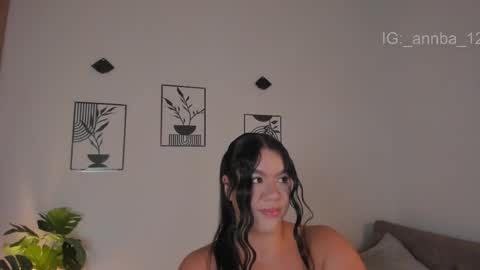 annie_barozzi online show from May 12, 12:47 pm