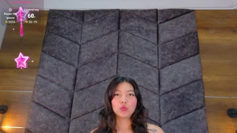 ANNIE online show from March 27, 11:44 am