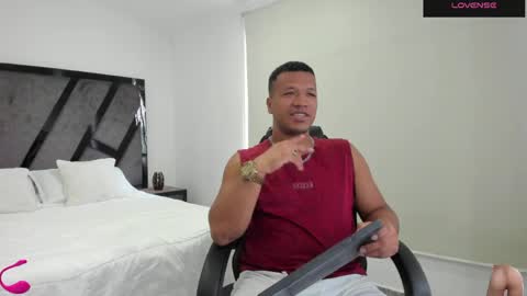 Annie and Stefan online show from May 30, 2:37 pm