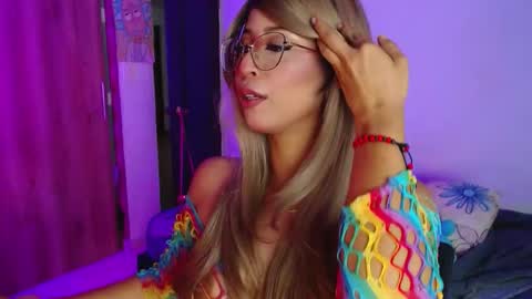 AnnieBlu3 online show from December 22, 10:55 am