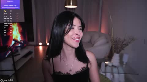 anniehillofficial_ online show from September 12, 8:44 pm