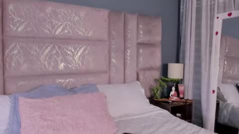 Annie online show from October 20, 11:59 am