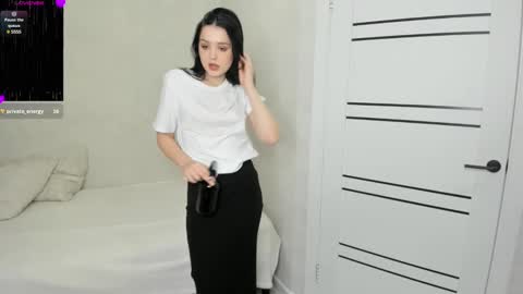 annieparson online show from February 13, 3:45 pm