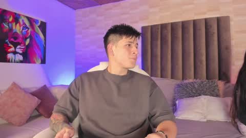 Annie  Alex online show from January 25, 12:58 pm