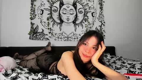 Ana online show from November 4, 10:33 pm