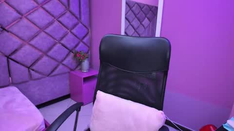 Anny online show from February 17, 7:46 pm