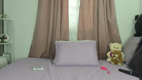 Anny online show from March 31, 8:53 pm