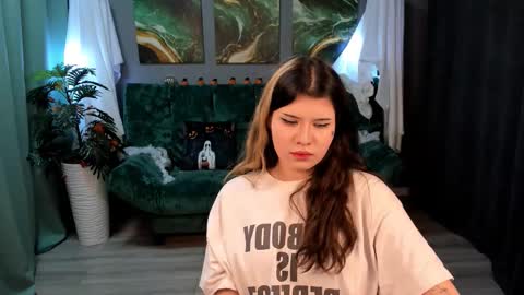 Anora online show from November 5, 7:05 pm