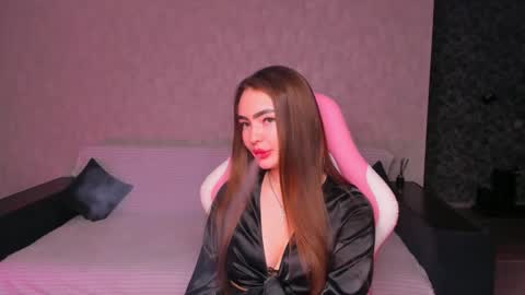 Anthea online show from February 8, 4:10 pm