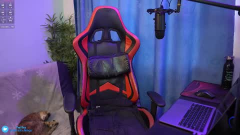 Anthony Buitrago Independent model online show from February 13, 10:00 pm