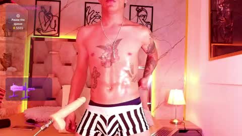 Anthonyy online show from April 23, 9:05 pm