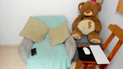       online show from March 6, 12:53 am