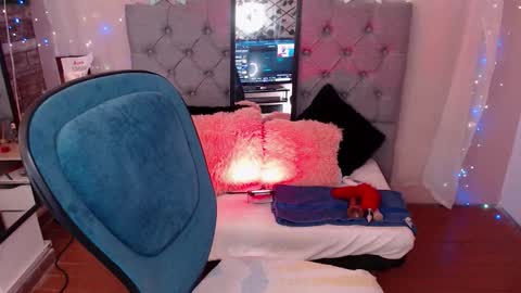 antolyh_c online show from February 27, 1:15 pm