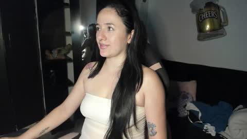 antonella  online show from February 6, 7:05 pm