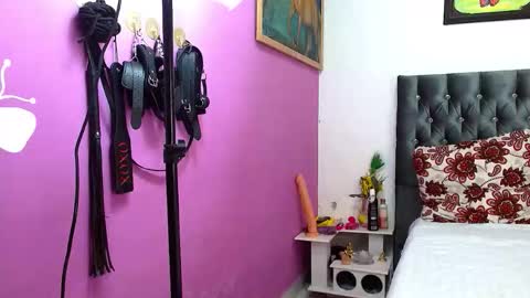 AntonellaAndNoah online show from March 24, 6:30 am