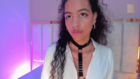 AntonellaHall  online show from November 14, 1:02 pm