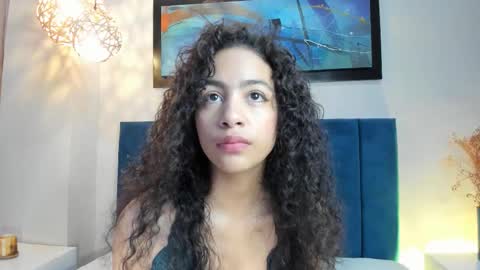 Snapshot of antonellahall_ chatting on October 25, 12:17 pm AntonellaHall  online show from October 25, 12:17 pm