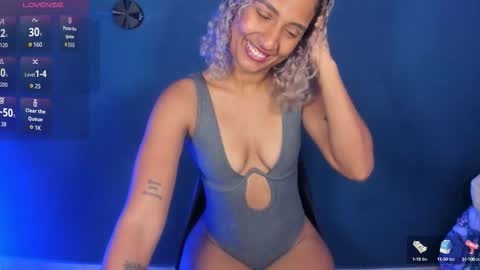 Snapshot of antonellaparker chatting on September 26, 2:14 pm Sarah online show from September 26, 2:14 pm