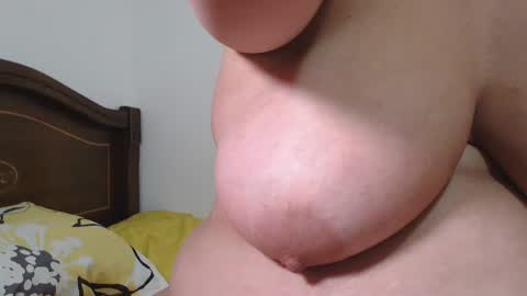 Snapshot of antoniamoreno82 chatting on December 6, 8:45 pm antonia online show from December 6, 8:45 pm