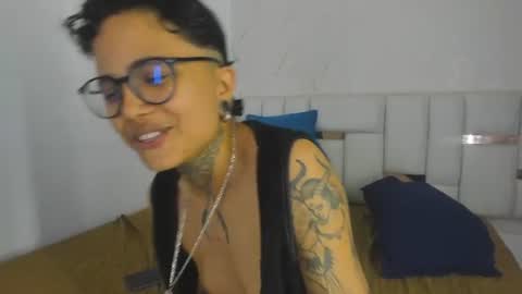 antony_d_ossa online show from June 11, 12:32 am