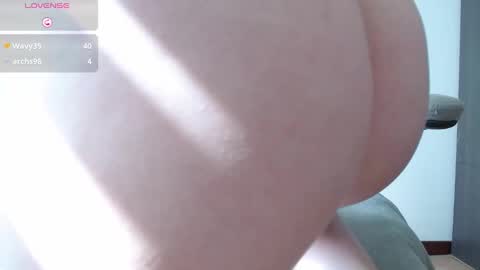 Antonia online show from January 16, 2:30 pm