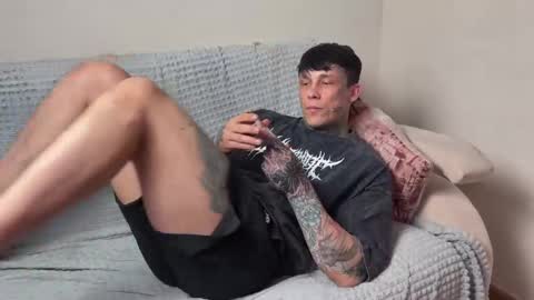 Tom online show from May 2, 11:16 am