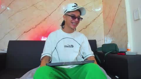 Snapshot of anyelo_sexyhot chatting on October 11, 3:59 pm anyelo_sexyhot online show from October 11, 3:59 pm