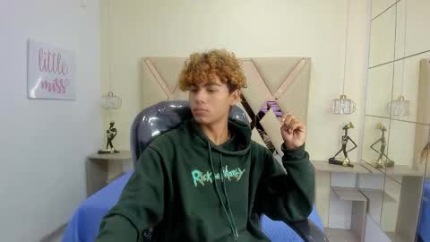 anyelotwink online show from February 27, 9:29 pm