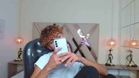 anyelotwink online show from March 26, 6:30 am