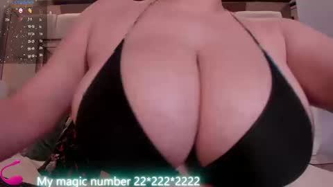 Snapshot of anyi_sweet_titss chatting on September 24, 11:22 pm Anyi online show from September 24, 11:22 pm
