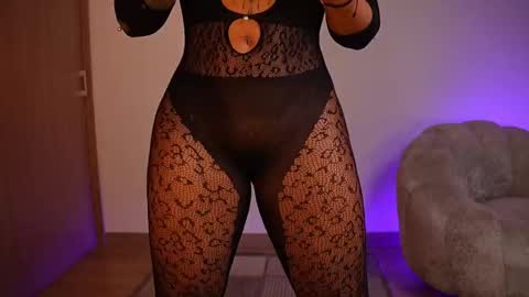 Dulce Maria online show from February 28, 2:37 am