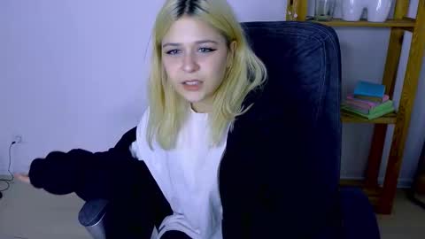 ApheliaStar online show from November 7, 3:58 pm