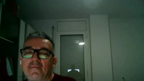 Snapshot of apixaba chatting on November 1, 1:39 am furry bear online show from November 1, 1:39 am