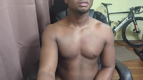 apollodarkmn online show from April 24, 11:51 pm