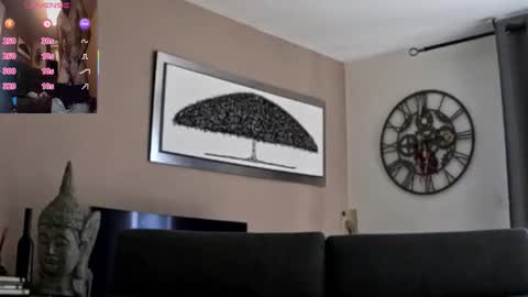 Snapshot of apollonfitx_69 chatting on October 16, 9:09 am apollonfitx_69 online show from October 16, 9:09 am