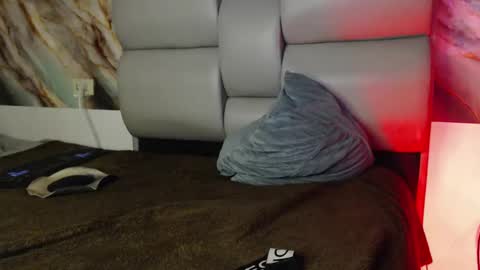 Apolo online show from October 21, 11:30 pm