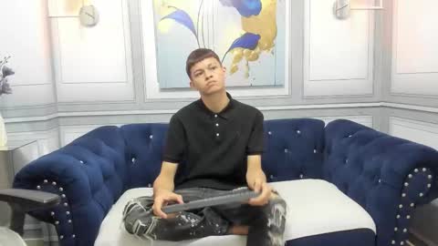   online show from March 4, 3:03 am