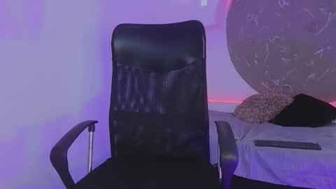 Apolo Lux  online show from March 1, 9:19 pm