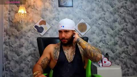 Apolo online show from March 2, 9:43 pm