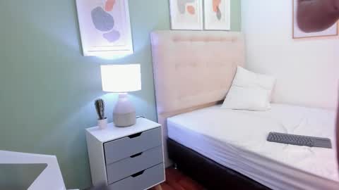 Apolo twink online show from November 25, 8:18 pm