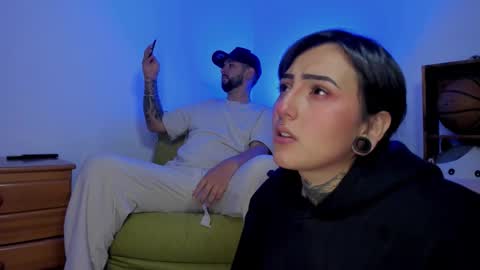 Lola  Apolo online show from October 6, 1:45 am