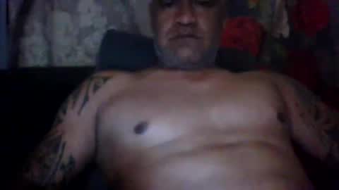 apolosimanu38 online show from June 1, 6:59 am