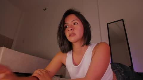 Anny online show from April 4, 5:31 pm