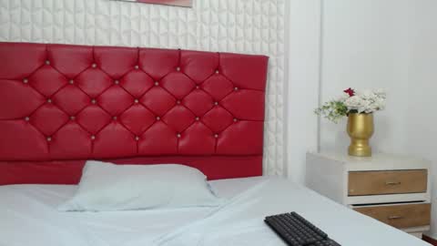 apriil_sweett online show from January 9, 2:55 pm