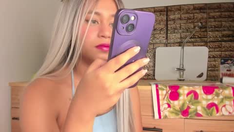 Snapshot of april_sex_vip chatting on December 11, 7:20 am Aphril Daniels Otis online show from December 11, 7:20 am