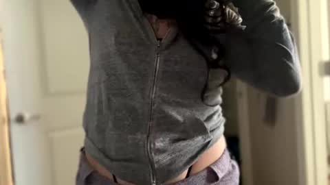 Snapshot of aprilanna chatting on February 18, 5:42 pm AnnaApril420 online show from February 18, 5:42 pm