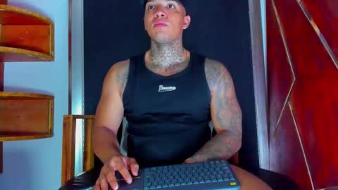 AquilesElpapi online show from March 19, 5:13 am